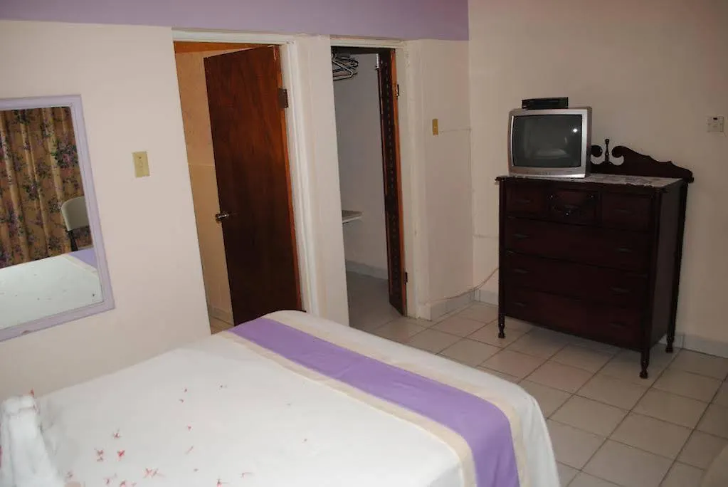Palm Bay Guest House & Restaurant Montego Bay