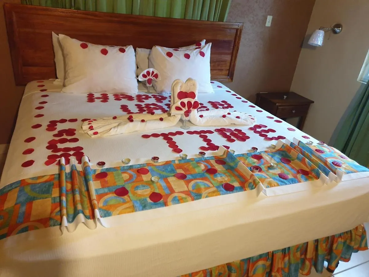 Palm Bay Guest House & Restaurant Montego Bay
