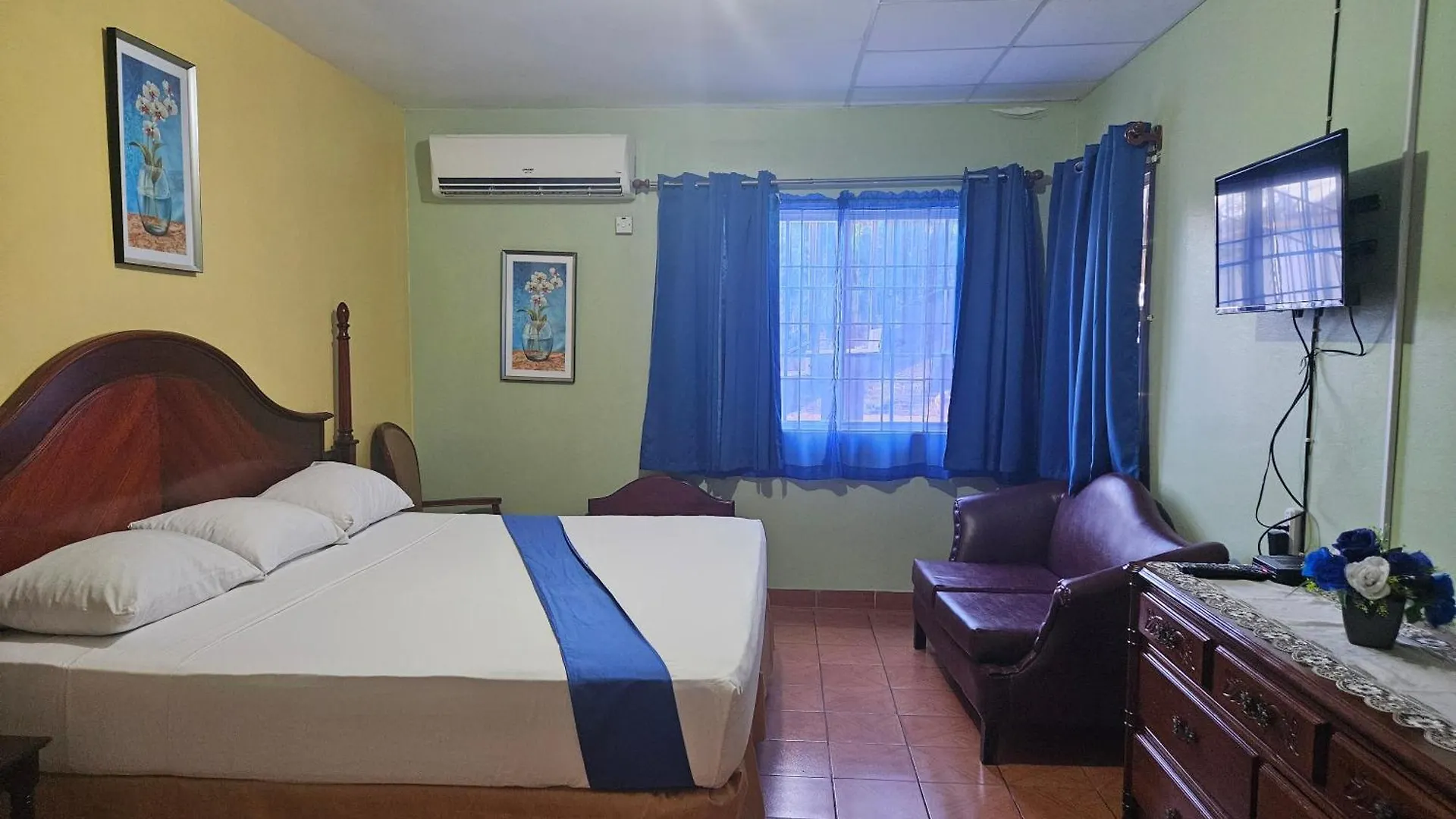 Palm Bay Guest House & Restaurant Montego Bay Giamaica