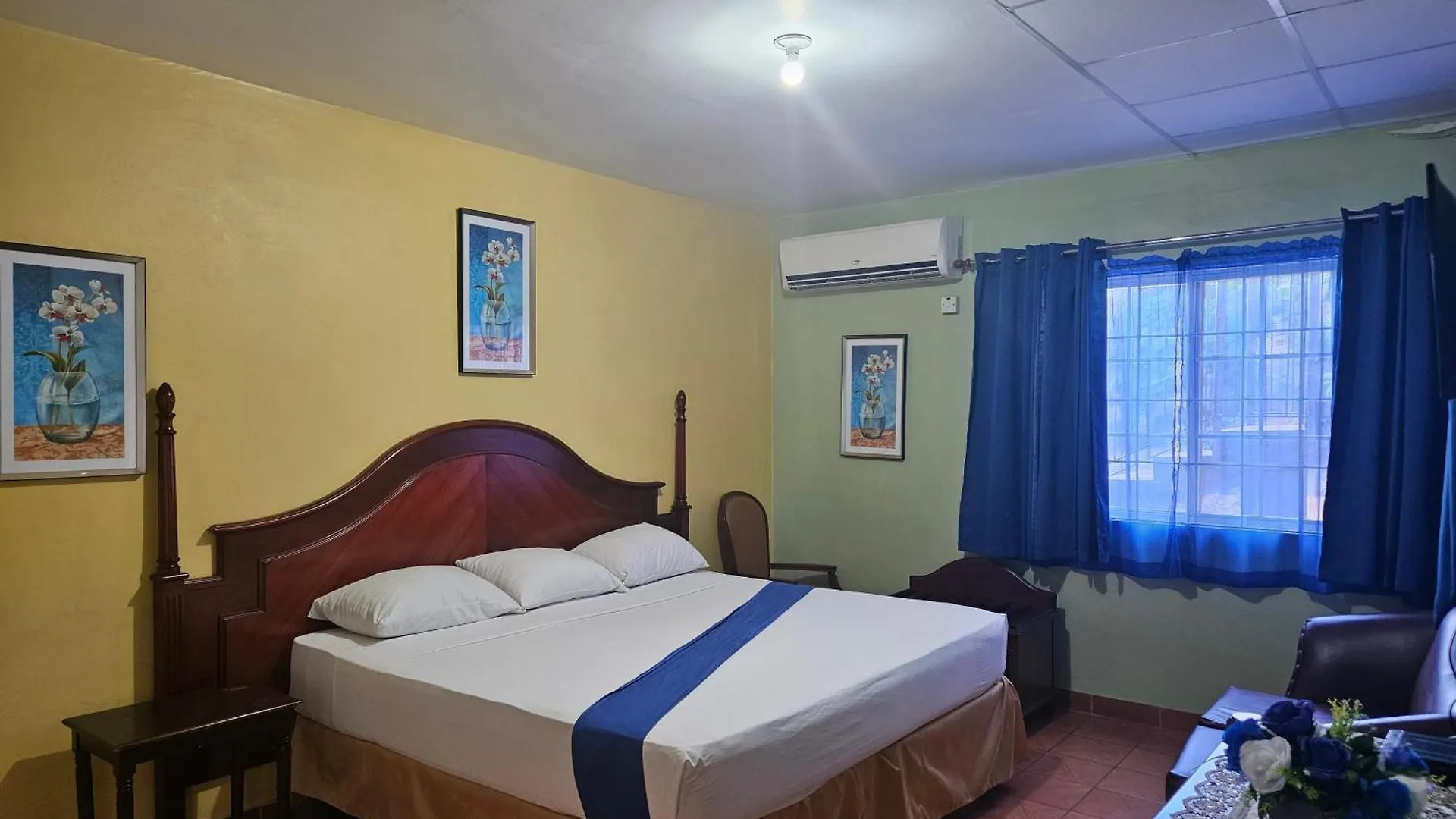 Palm Bay Guest House & Restaurant Montego Bay